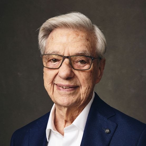Hal Puthoff, physicist and longtime associate of Eric Davis, who was also involved in government-funded UAP and advanced propulsion research programs